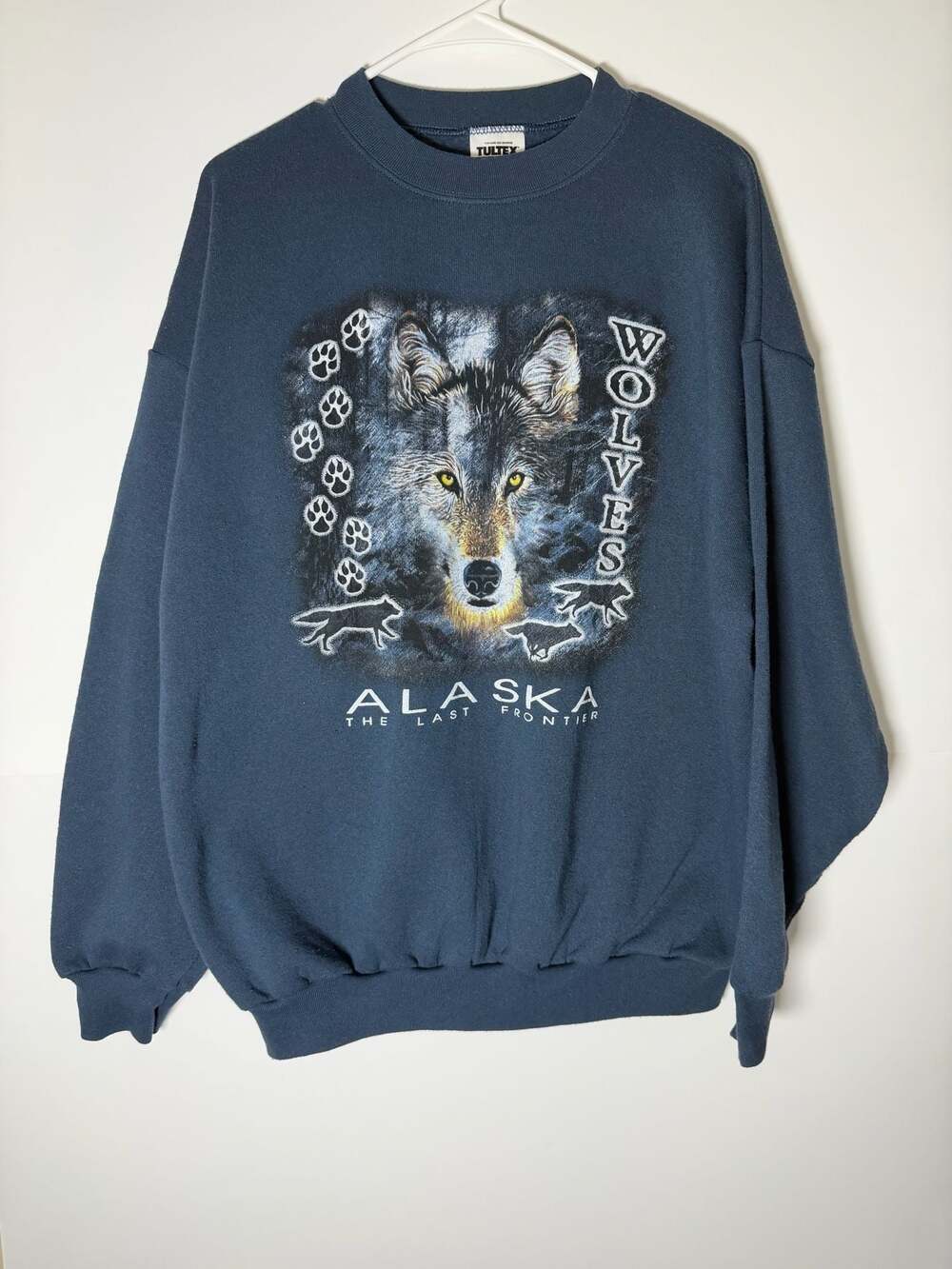 Tultex Vintage 90s Alaska Wolves Sweatshirt Crewneck XL Blue